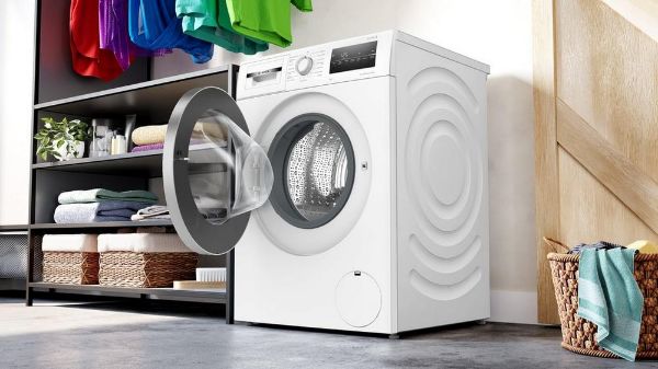 Bosch WAN28259GB 9kg Washing Machine with Iron Assist and EcoSilence Drive_open door