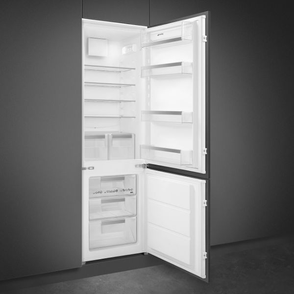 Smeg UKC81721E 60cm Integrated In Column 70-30 Fridge Freezer interior 2