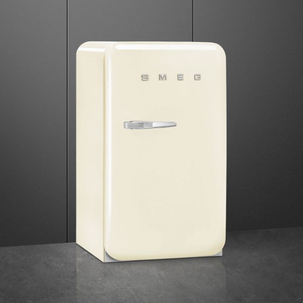 Smeg FAB10RCR6 55cm 50s Style Fridge Freezer Minibar Right Hand Hinge In Cream_close