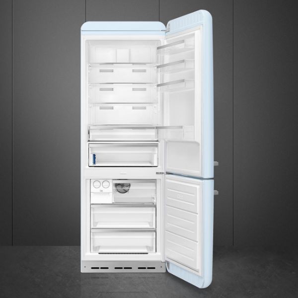 Smeg FAB38RPB6 70cm 50s Style Fridge Freezer Right Hand Hinge In Pastel Blue_inside