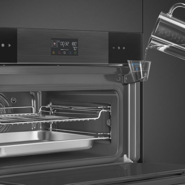 Smeg SO4102S3B3 45cm Linea Steam100 Oven Midnight Black interior