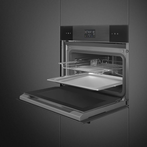 Smeg SO4102S3B3 45cm Linea Steam100 Oven Midnight Black shelves