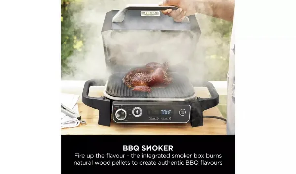 Ninja OG701UKPELKIT Woodfire Electric BBQ Grill & Smoker with Woodfire BBQ Pellets_smoker