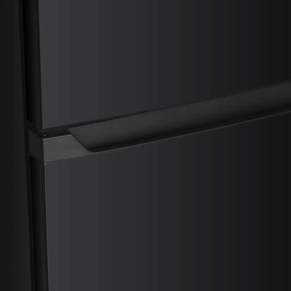 Montpellier MNF167EBK 55cm No Frost  Fridge Freezer in Black_handle