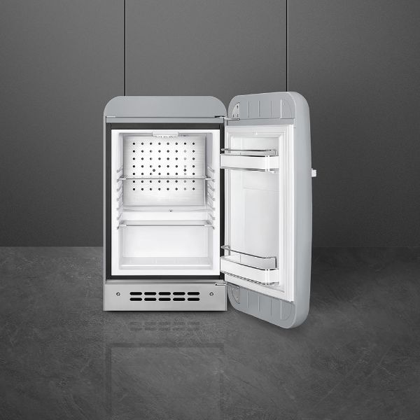 Smeg FAB5RSV5 40cm 50s Style Minibar Right Hand Hinged In Silver_inside