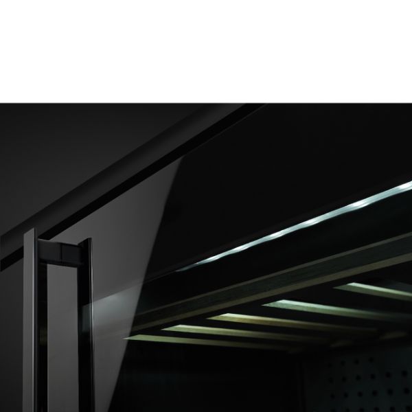 Smeg CVI638RN3 60cm Dolce Stil Novo U/C Wine Cooler with RH Hinge Eclipse door