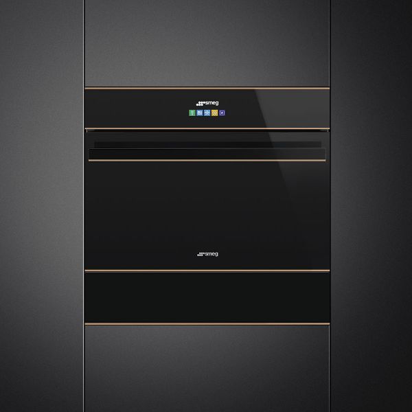 Smeg CPV615NR 15cm Height Dolce Stil Novo Vacuum Drawer Copper Trim demo