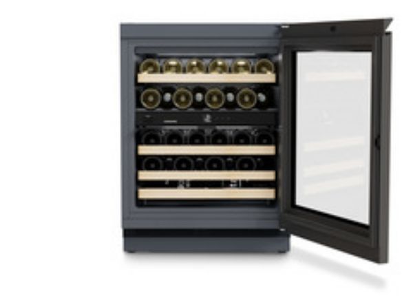 Liebherr UWgb 3632 Vinidor Wine fridge suitable for undercounter installation for wine tempering open