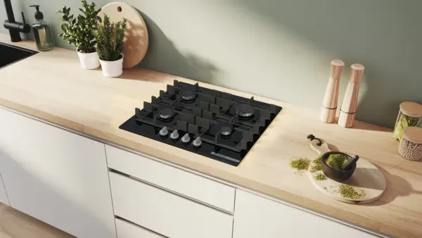 Bosch PNP6B6K40 Series 4, Gas hob, 60 cm, Tempered glass, Black main 2