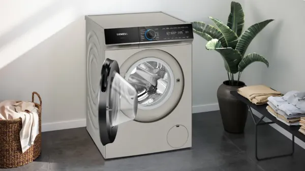Siemens WG56B2A3GB iQ700 10kg 1600 Spin Washing Machine in Silver Inox_door open