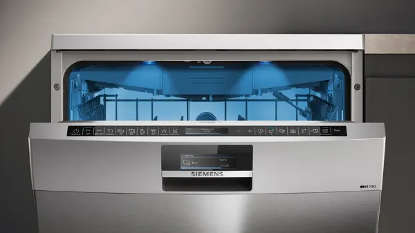 Siemens SN27TI02CE iQ700 60cm Freestanding Dishwasher in Brushed Steel Anti-fingerprint_door open