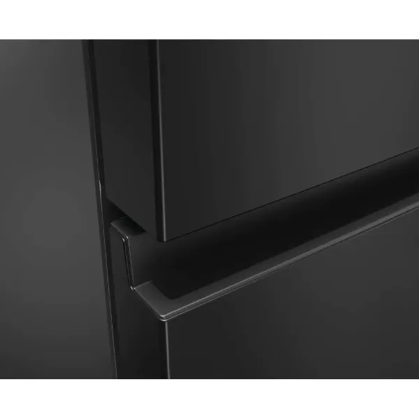 Haier HTR3518ENMTK Freestanding Fridge Freezer in Black