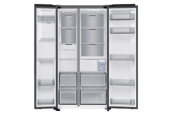 Samsung RS70F65KETEU  Series 6 SpaceMax™ 640L Smart American Fridge Freezer in Silver_interior