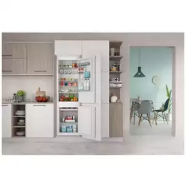 Indesit Push&Go INC18D011B1 70/30 Integrated Fridge Freezer open 4