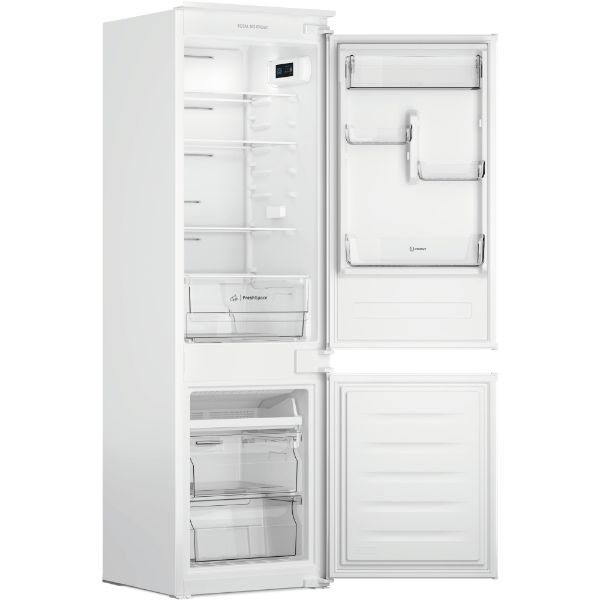 Indesit INC18 T112 UK Built in fridge freezer open