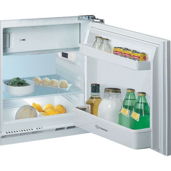 Indesit INBUF011 Integrated fridge open
