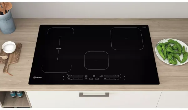 Indesit IB 21B77 NE Induction glass-ceramic hob - Black demo 3