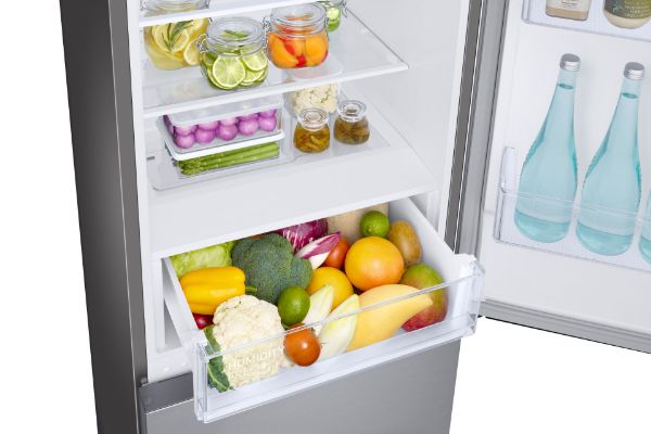 Samsung RB33B610ESA/EU 59.5cm 60/40 Series 5 SpaceMax™ 344L  Combi Frost Free Fridge Freezer - Silver_shelves