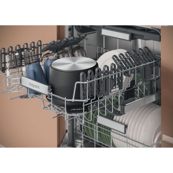 Hotpoint H7I HP42 L UK Built in 15 Place Settings Dishwasher drawers