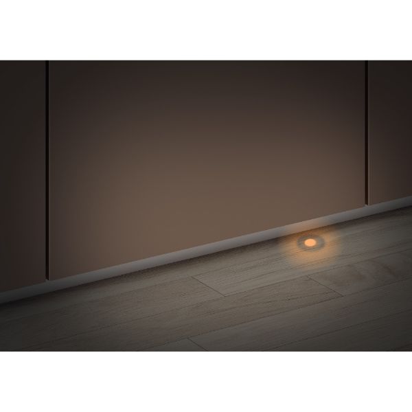 Hotpoint H7I HP42 L UK Built in 15 Place Settings Dishwasher light