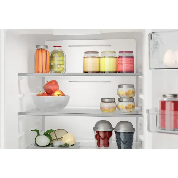 Hotpoint HTC18 T322 UK built in fridge freezer drawers
