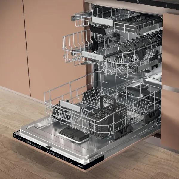 Hotpoint Hydroforce H8IHP42LUK Integrated Full Size Dishwasher with Maxi Space