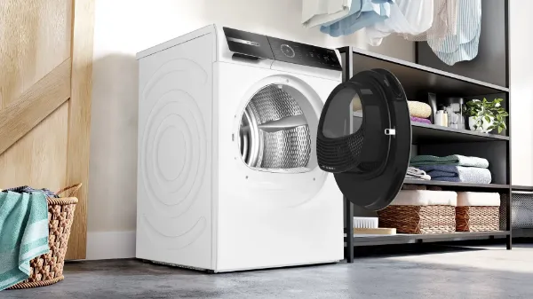 Bosch WRB247C9GB Series 8 9kg Heat Pump Tumble Dryer in White