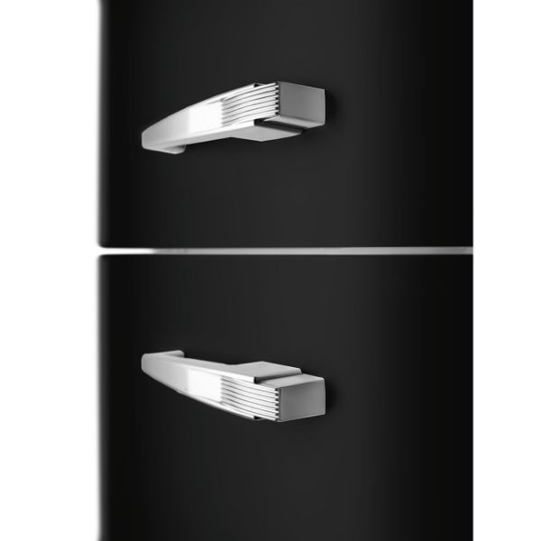 Smeg FAB32LBL6UK 60cm 50’s Style Fridge Freezer Right Hand Hinged In Black