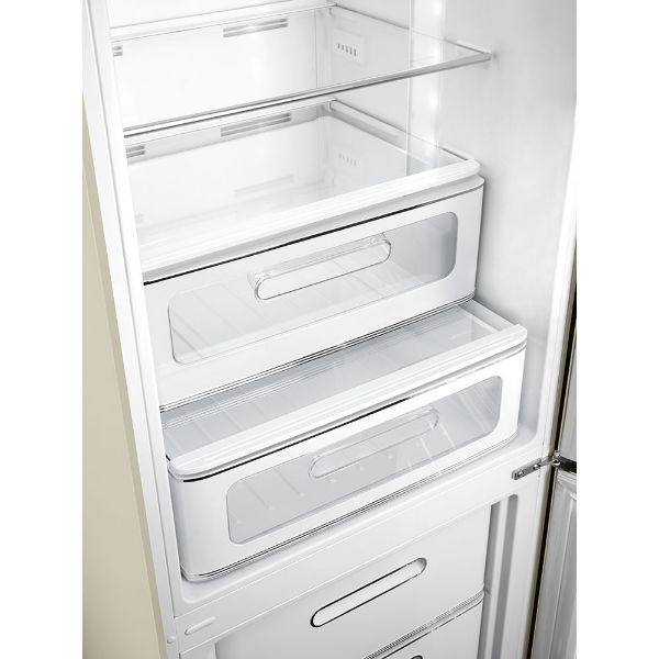 Smeg FAB32RCR6UK 60cm 50’s Style Fridge Freezer Right Hand Hinged In Cream