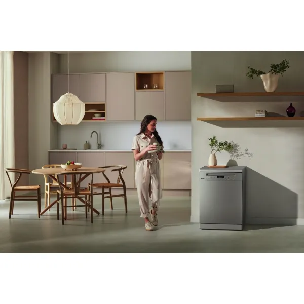 Miele G7040 SC AutoDos Freestanding Dishwasher in Clean Steel