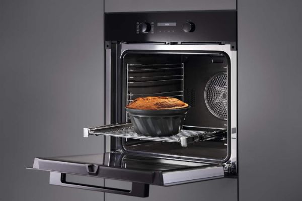 Miele H2761BP Built in Single Electric Oven in Stainless Steel with Pyrolytic Cleaning 