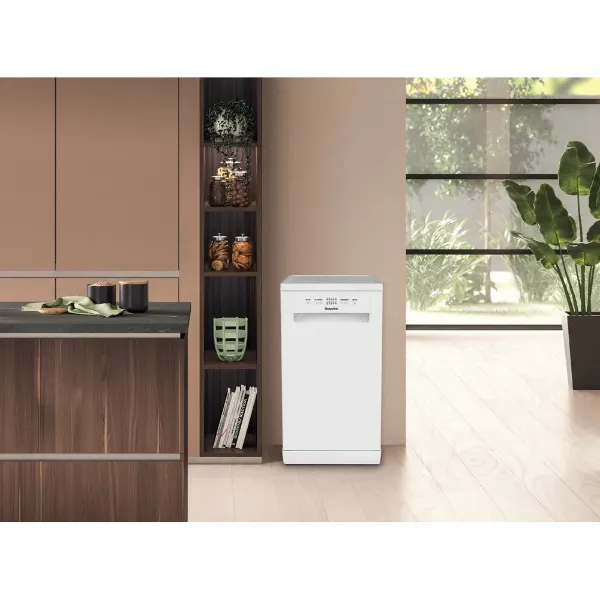 Hotpoint HP2FE10CS90WUK Slimline Dishwasher 10 Place Settings in White