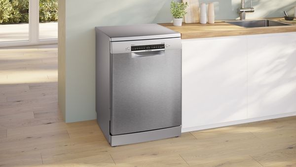 Bosch SMS6ZCI10G Full Size Freestanding Dishwasher in Silver Inox