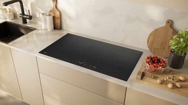Neff T69FUV4L0 90cm Induction Hob in Black