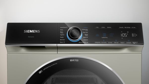 Siemens WQ46B2CXGB 9kg Heat Pump Tumble Dryer in Silver inox