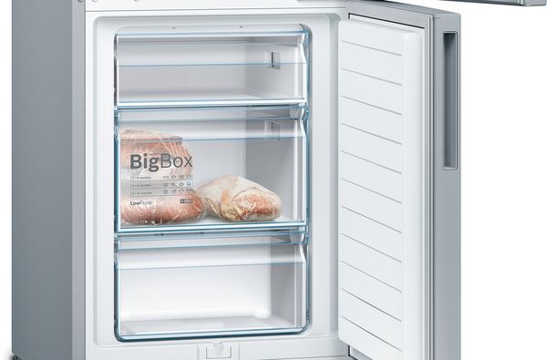 Bosch KGV33VLEAG Freestanding Fridge-Freezer In Inox-look