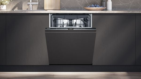 Siemens SN73HX10VG iQ300 Full Size Integrated Dishwasher with varioHinge