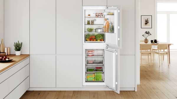 Bosch KIN85NFE0G Built In Fridge-Freezer