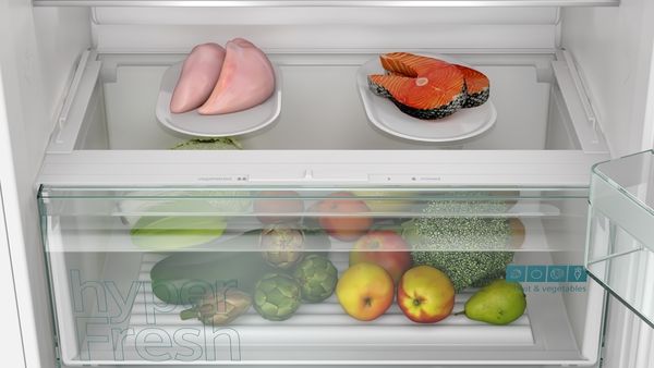 Siemens KB96NNSE0 Integrated Fridge Freezer with XXL Capacity