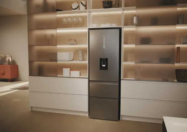 Haier HTW5618EWMG 60/40 Fridge Freezer - Silver