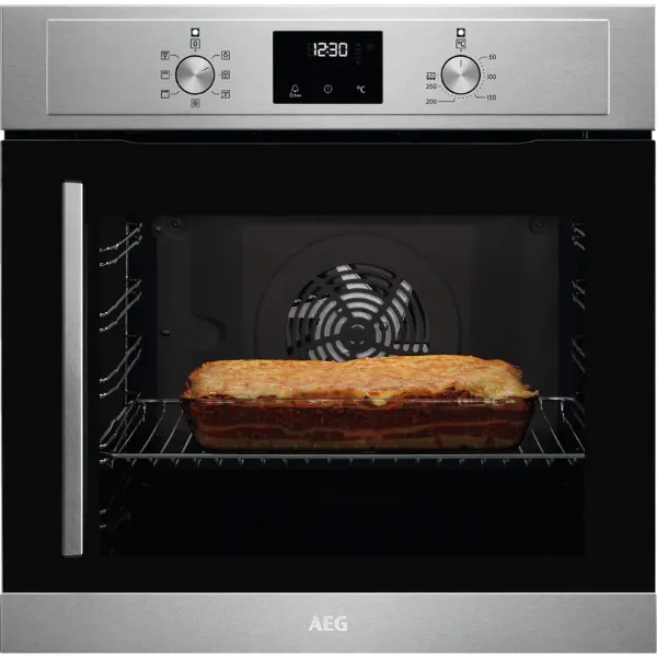 AEG BCX335R11M 3000 SurroundCook Built In Single Electric Oven Stainless Steel_Front Cooking View