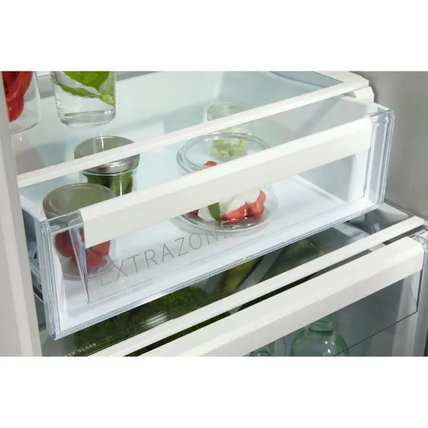 AEG TK6DS181ES 6000 DynamicAir Integrated Larder Fridge_ExtraZone Drawer Detail