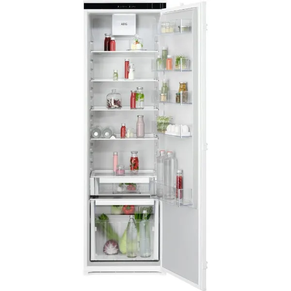 AEG TK6DS181ES 6000 DynamicAir Integrated Larder Fridge_Front View