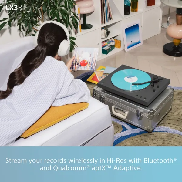 Sony PSLX3BT.CEK Wireless Bluetooth Turntable with Auto Playback - Dark Grey_room view 2