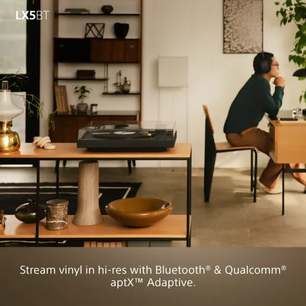 Sony PSLX5BT.CEK Wireless Bluetooth Turntable with Auto Playback - Premium cartridge & Stylus - Pure Black_room view