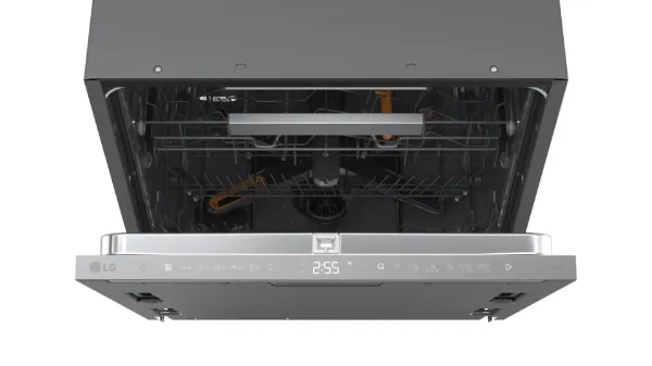 LG Series 8 TrueSteam QuadWash Pro DBGT836R 15 PS WiFi Connected Integrated Full Size Dishwasher