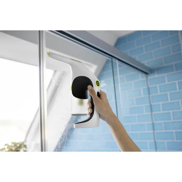 Kärcher WV1 Compact Window Vac - White_shower 2